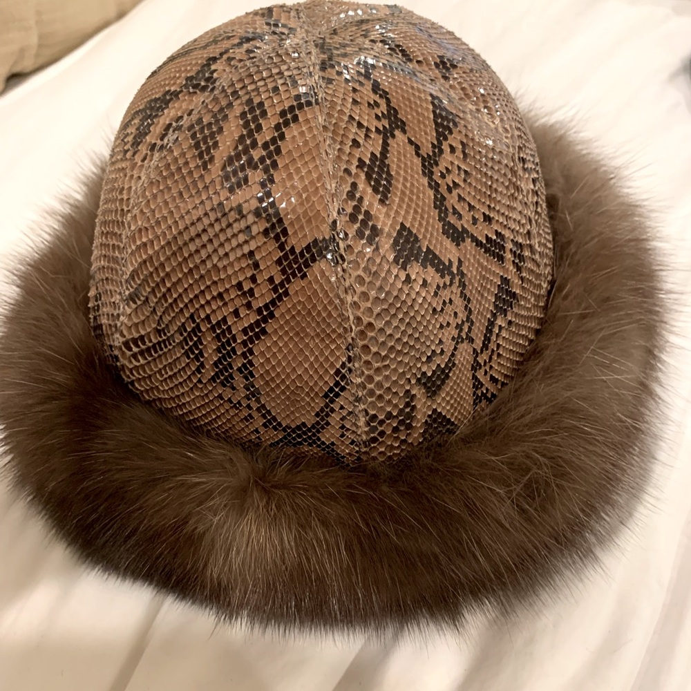 LENORE MARSHALL NEW YORK. VINTAGE BROWN FOX FUR AND SNAKE HAT. ONE SIZE. - Picture 4 of 6